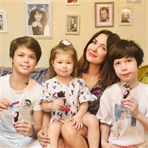 Екатерина Климова с детьми: 'Матвей - серцеед, а от Корнея веет спокойствием'