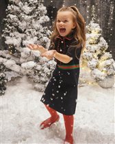 Дочь Елены Темниковой радуется искусственному снегу