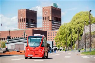По Осло ездят беспилотные электробусы