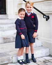 Принцесса Шарлотта и принц Джордж: 'Боже, как она похожа на королеву!'