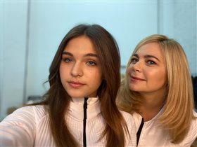 Ирина Пегова с дочерью: 'Копия отца, особенно глаза'