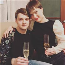 Елена Валюшкина отмечает 23-летие сына: 'Дети - подарочки мои долгожданные'