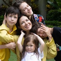 Екатерина Климова со всеми 4 детьми и новые семьи бывших мужей актрисы