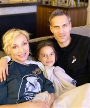 Кристина Орбакайте с мужем и Клавой: 'Зачем обзывать ребёнка?'