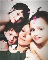 Актриса Мария Болтнева, мама тройняшек: 'Этот карантин не отличается от каникул'