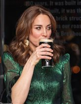 Кейт Миддлтон: блестящая 'Жена вампира' и другие радости ирландского визита