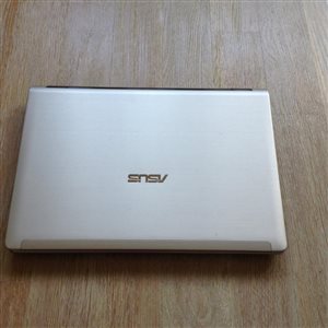 Ноутбук Аsus, 1500р (куплен 13.04.2011 за 20000)