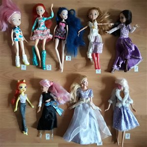 Куклы разные: по отдельности и комплектом