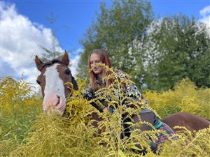 Моя любимая всадница