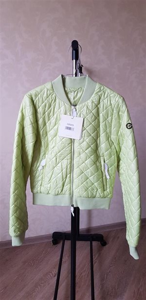 ODRI бомбер р.44  цена  5000=