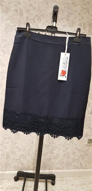 юбка с кружевом р.44 цена 1500=