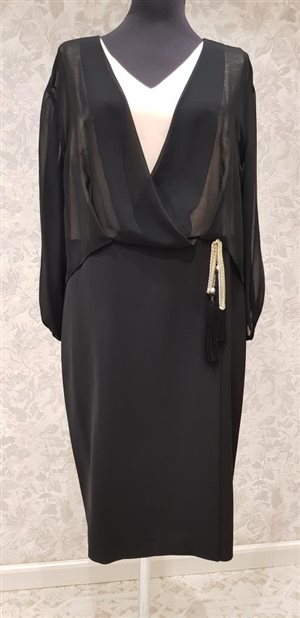 платье Nika   р.48  цена 3500=