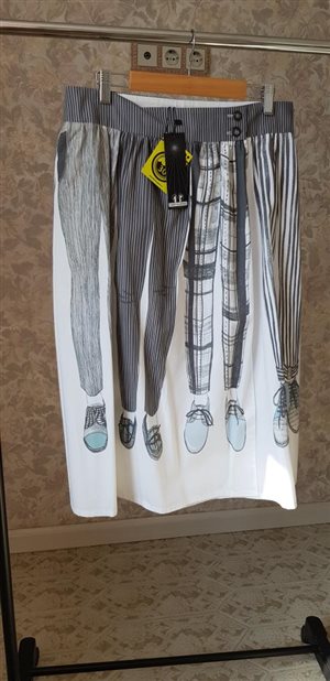 FIRST IN SPACE юбка с запАхом р.48/50 цена 2500=