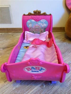 Кроватка Беби борн, 1000р
