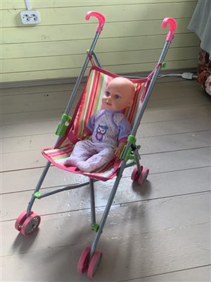 кукла с коляской 500р