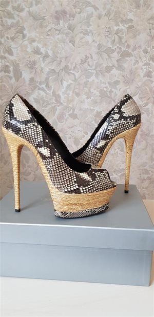 туфли GIANMARCO LORENZI р.39,5 цена 3000=